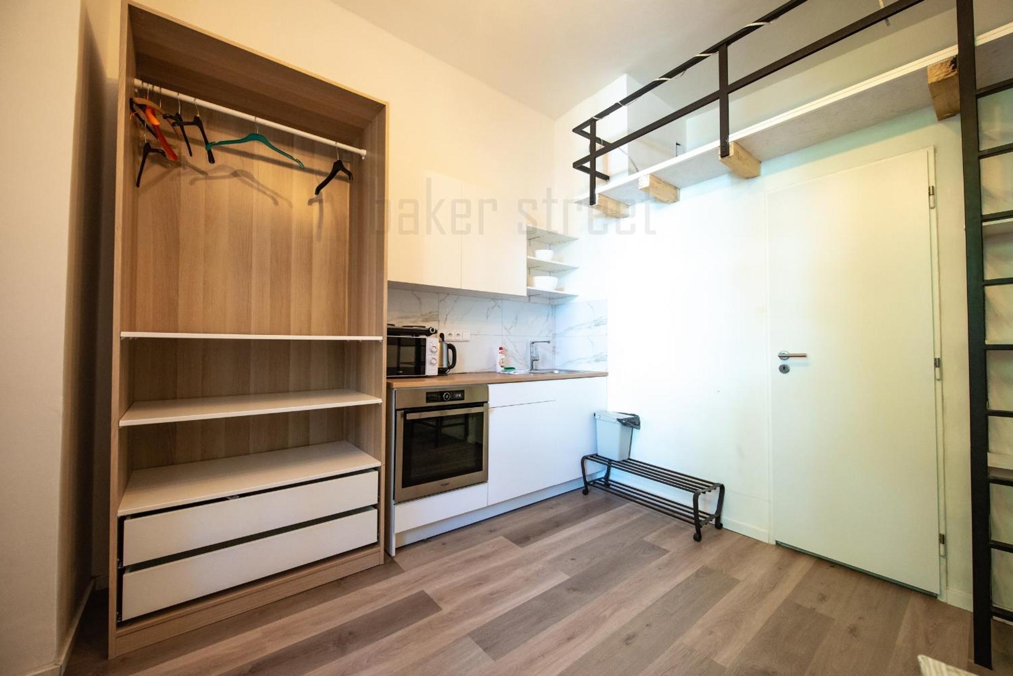 Storey Apartment Close To Metro Palmovka Praga Exterior foto