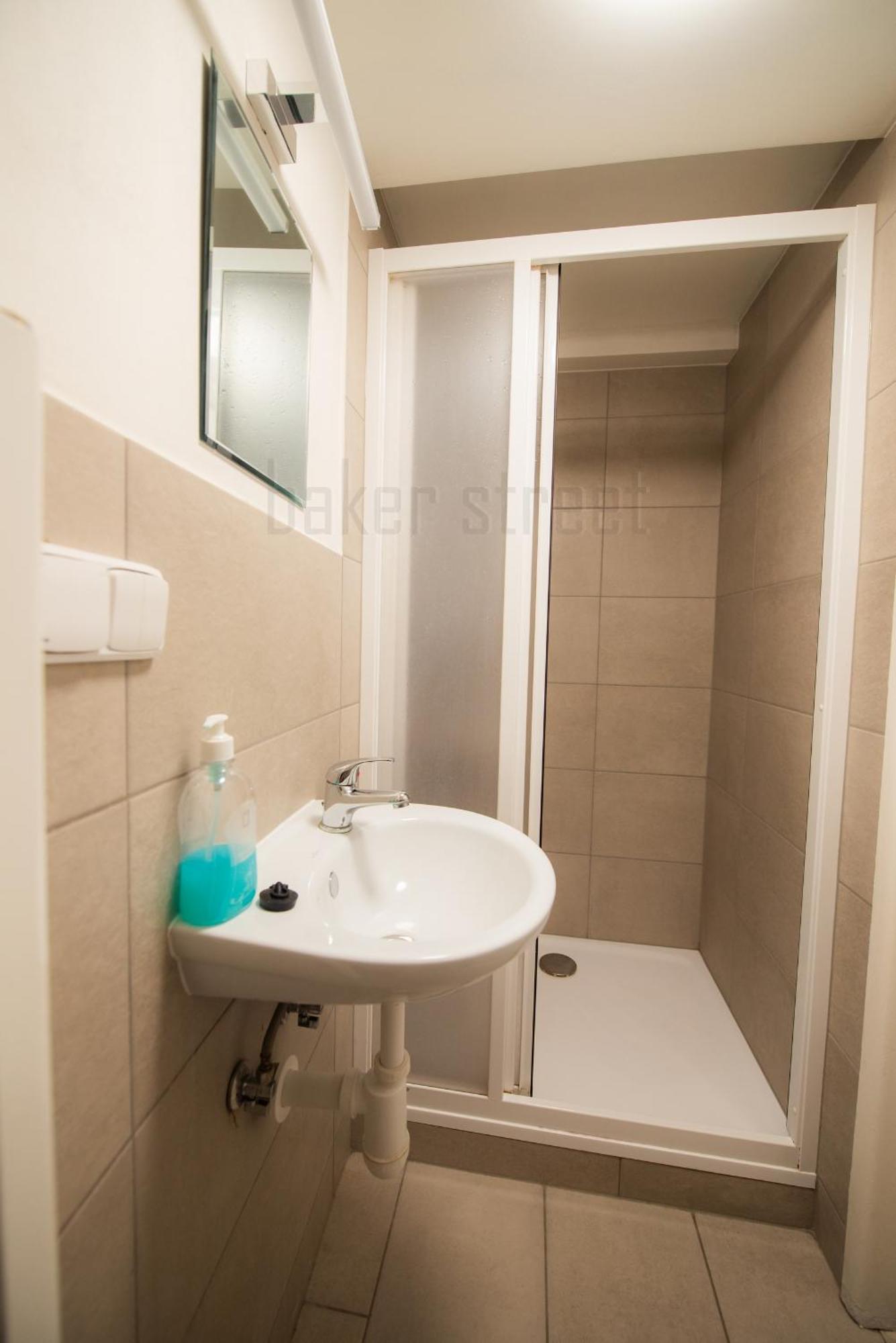 Storey Apartment Close To Metro Palmovka Praga Exterior foto